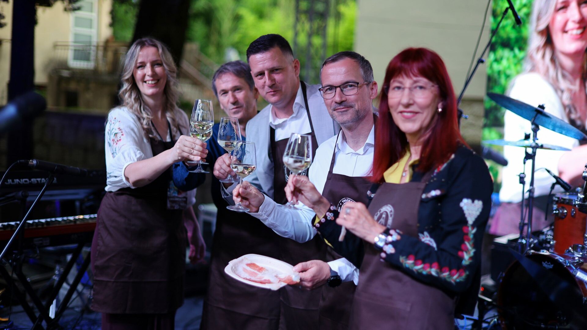 Dani Dalmatinskog pršuta i vina u Vrgorcu! Delikatese su predstavili i Parma, Kras te Drniš i Istra