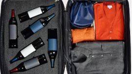 FlyWithWine zove se kofer u koji stane 12 butelja i čisto rublje za dvodnevni vinski izlet zrakoplovom. Jeftin nije, ali može se isplatiti...