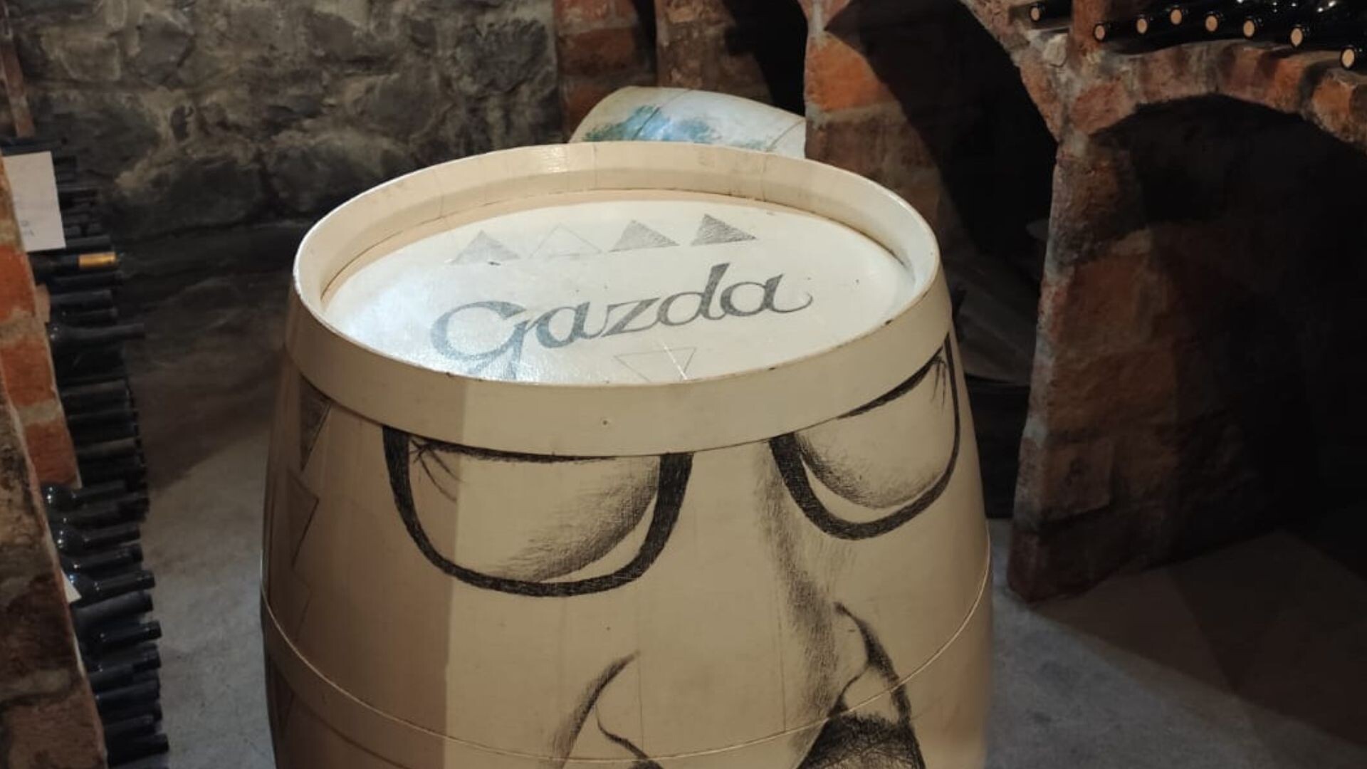 Odlično je mjesto Vinarija Krauthaker za popodnevno vinsko druženje, samo što taj dio dana prekratko traje...