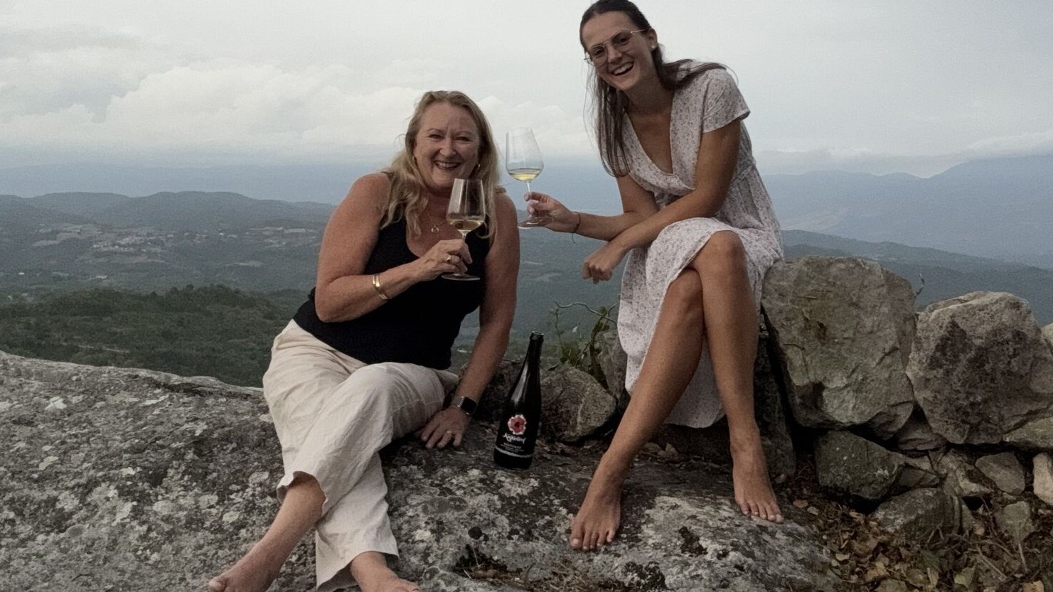 Istrian sommeliers Jacqueline Marovac and Monika Neral are starting their education for the Master of Wine title
